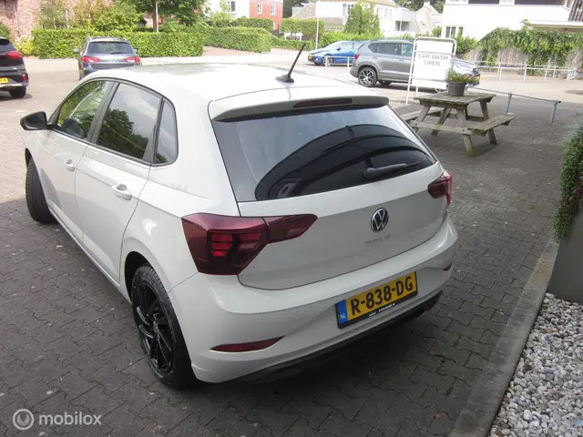 Volkswagen Polo 1.0 TSI Style 2022 Benzine 5
