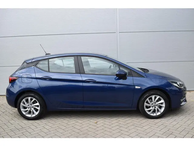 Opel Astra 1.2 Edition 2021 Benzine 3