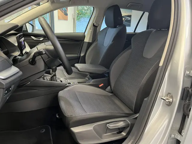 Škoda Octavia Combi 1.5 TSI Edition 2024 Benzine 14