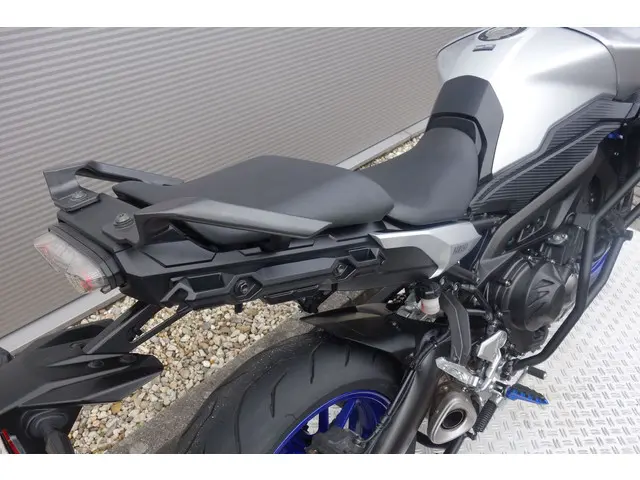 Yamaha TRACER 900 ABS 2015 Benzine 12