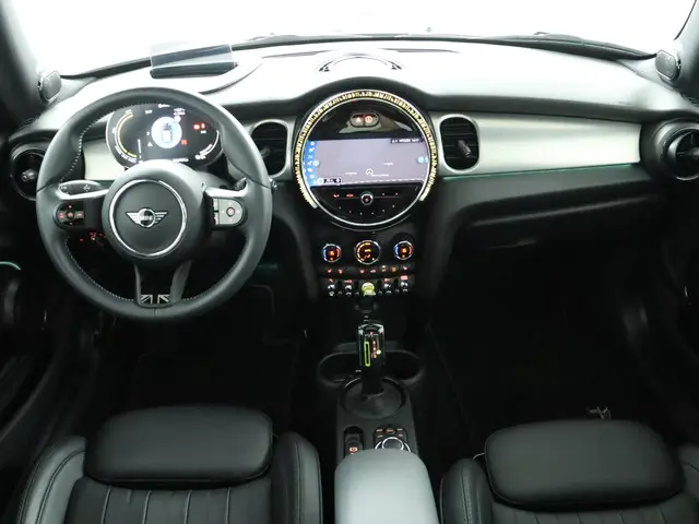 MINI Electric Mini MINI Yours 33 kWh 2023 Elektrisch 4