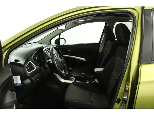 Suzuki S-Cross SX4 1.6 Business Edition Pro 2014 Benzine 17
