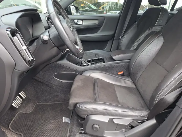 Volvo XC40 Recharge P8 AWD R-Design 2020 Elektrisch 21