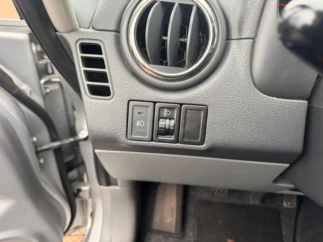 Suzuki SX4 1.6 Executive 2012 Benzine 23