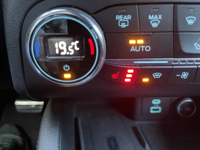 Ford Kuga 2.5 PHEV ST-Line X 2020 Hybride Benzine 23