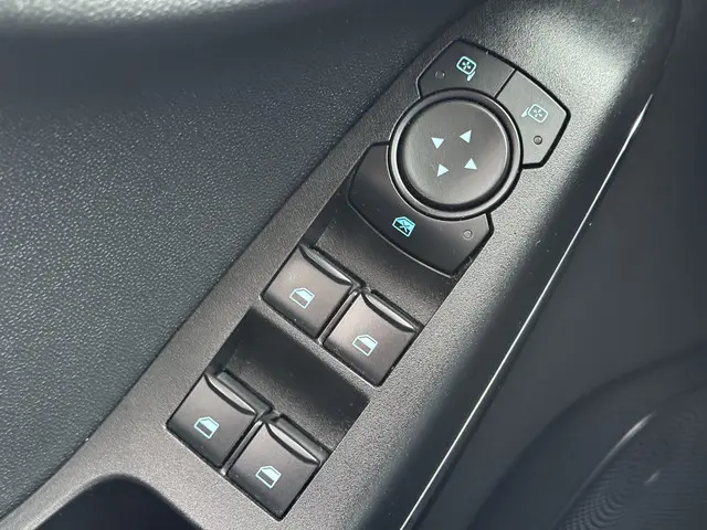 Ford Fiesta 1.0 EcoBoost 100PK Titanium 2022 Benzine 24