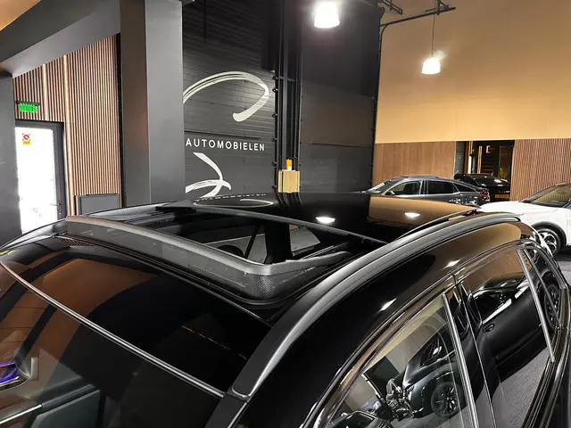 Mercedes-Benz GLC 200 4MATIC AMG Line 2023 Benzine 25