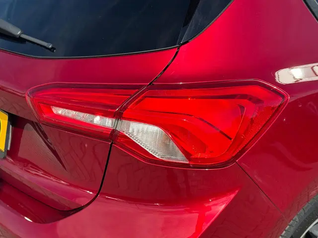 Ford Focus 1.0 EcoBoost ST Line Business 2020 Benzine 14