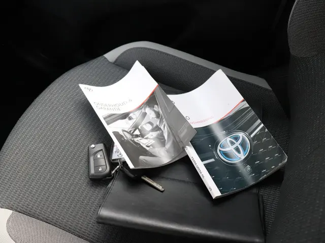 Toyota Aygo 1.0 VVT-i x-play 2022 Benzine 18