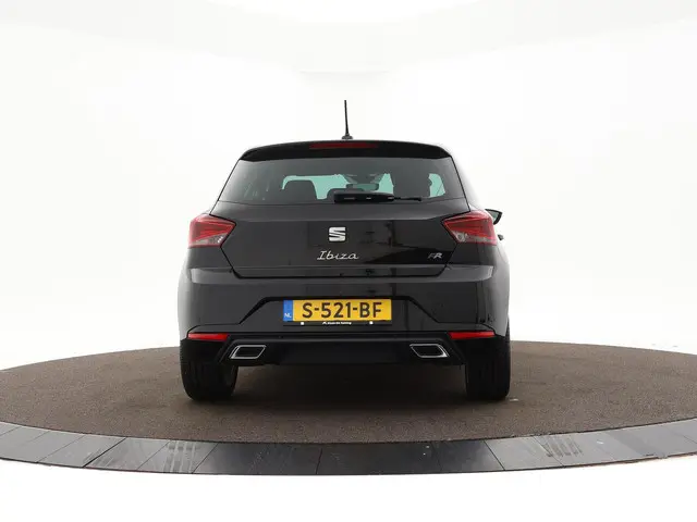 SEAT Ibiza 1.5 Tsi 150pk DSG Sport 2023 Benzine 19