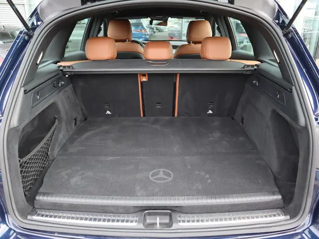 Mercedes-Benz GLC 300e 4MATIC 2020 Hybride Benzine 8