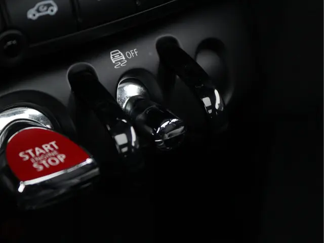 MINI Cooper Pepper 2018 Benzine 58