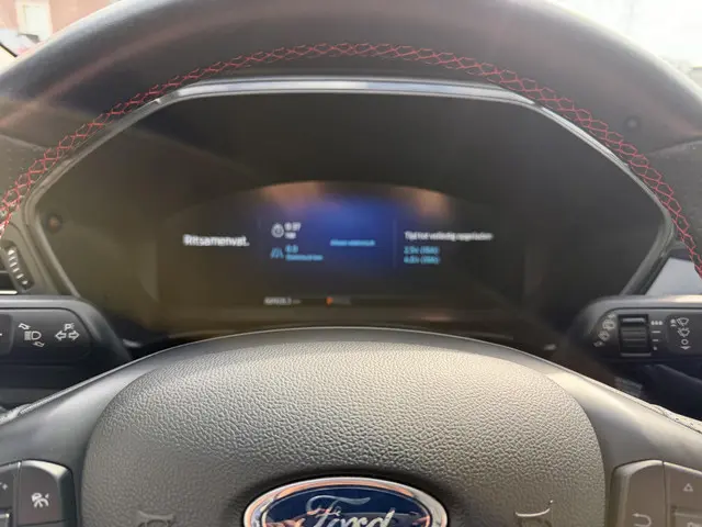 Ford Kuga 2.5 PHEV ST-Line X 2022 Hybride Benzine 17