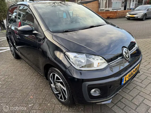 Volkswagen up! 1.0 BMT up! beats 2019 Benzine 2