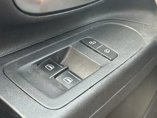 Volkswagen up! 1.0|Airco|Led dagrij|Elec ramen 2021 Benzine 10