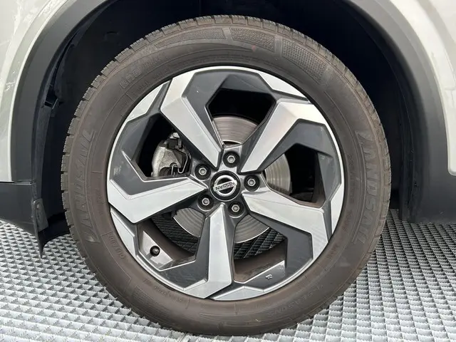Nissan QASHQAI 1.3 MHEV Xtronic N-Connecta 2022 Benzine 27