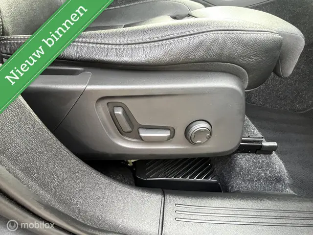 Volvo XC40 2.0 T4 R-Design 2018 Benzine 23