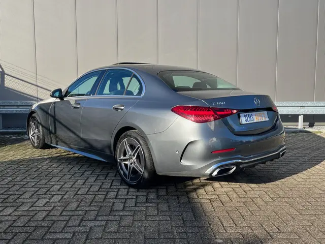 Mercedes-Benz C-Klasse 2