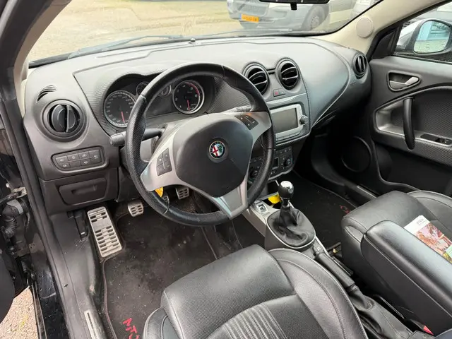 Alfa Romeo MiTo 1.3 JTDm,ECO,Esclusivo,6-2014 2014 Diesel 14