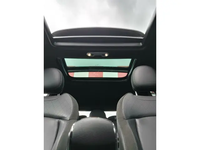 MINI Clubman 1.5 Cooper Business Edition 2019 Benzine 19