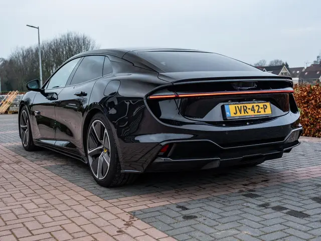 Lotus Emeya S 102 kWh 2026 Elektrisch 83