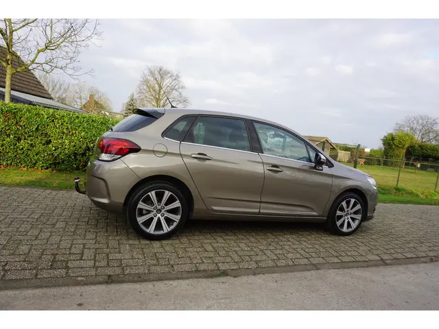 Citroën C4 1.2 PureTech Feel Collection 2016 Benzine 6