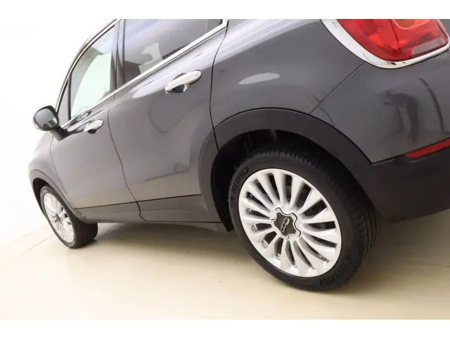 Fiat 500X 1.4 Turbo 140pk MultiAir Lounge 2016 Benzine 18