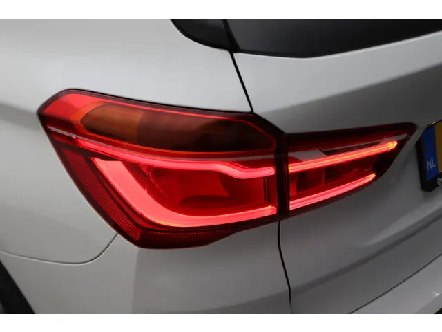 BMW X1 sDrive18i High Executive Automaat 2017 Benzine 27