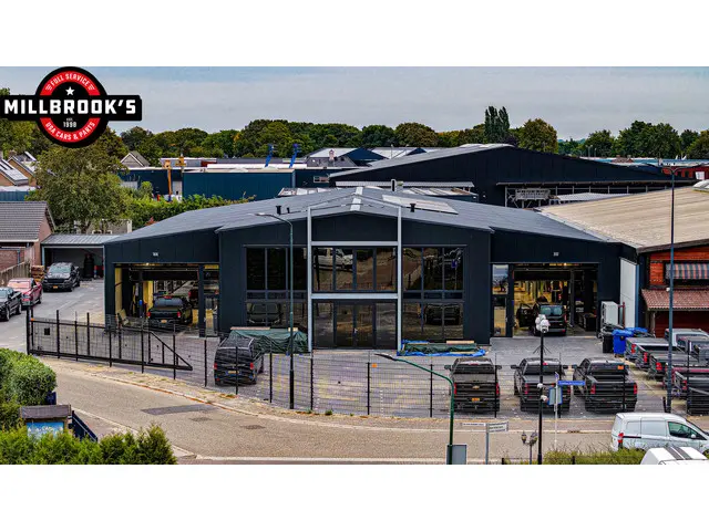 Dodge Ram 1500 5.7 V8 Laramie 2024 LPG/Gas 24