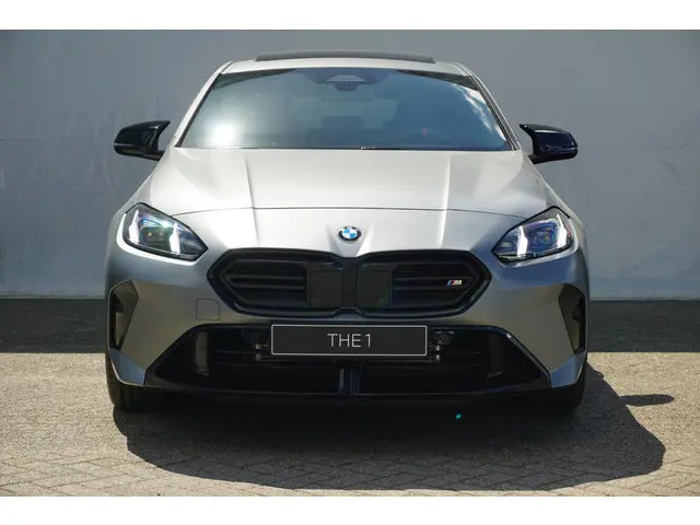 BMW 1 Serie 5-deurs M135i xDrive 2025 Benzine 5
