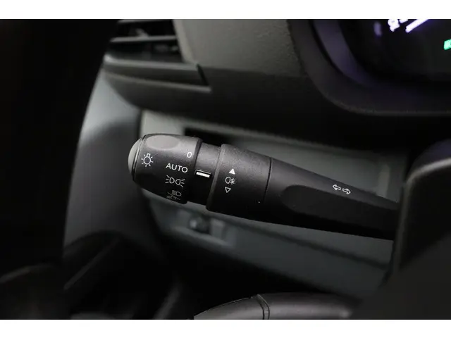 Peugeot Expert 1.5 BlueHDI Standard Premium 2020 Diesel 23