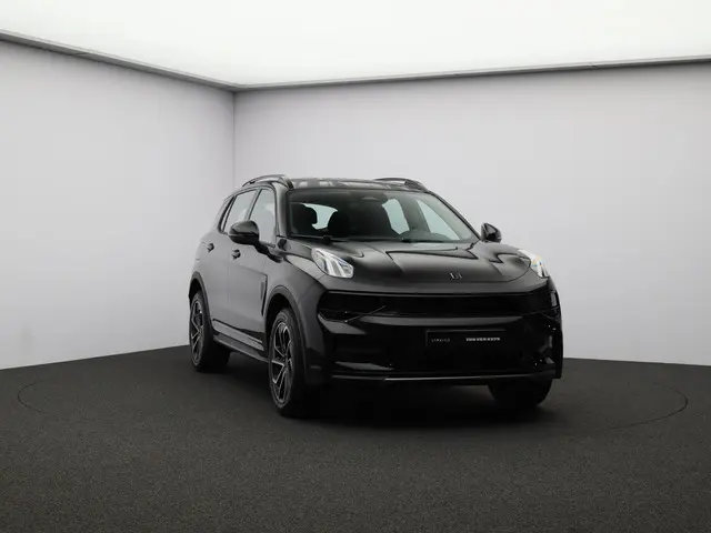 Lynk & Co 01 1.5 Core 2025 Hybride Benzine 15