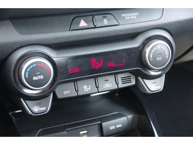 Kia Stonic 1.0 T-GDi DynamicPlusline 2023 Benzine 10