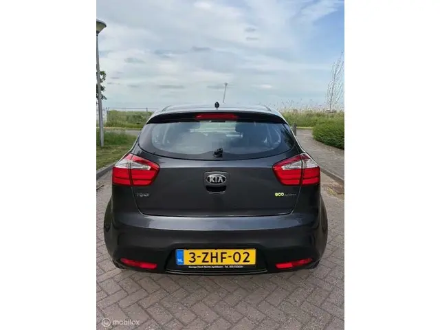 Kia Rio 1.2 CVVT BusinessLine 2015 Benzine 6