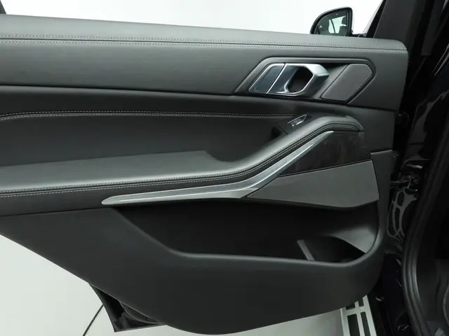 BMW X7 xDrive40i 2023 Benzine 22