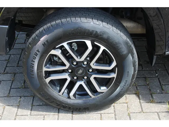 Ford Ranger 2.0 EcoBlue Limited 4WD 2024 Diesel 27