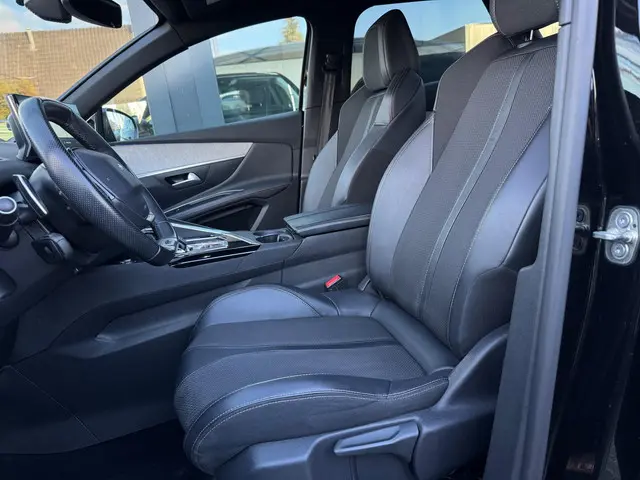 Peugeot 3008 1.2 PureTech GT LINE 2022 Benzine 15