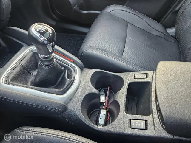 Nissan QASHQAI 1.2 Premier Edition 2014 Benzine 19