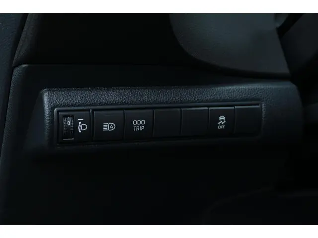 Toyota Corolla Hybrid 140 Dynamic 2025 Hybride Benzine 24