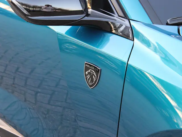 Peugeot 408 1.6 HYbrid GT 180 EAT8 2025 Hybride Benzine 37