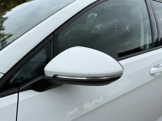 Volkswagen Golf 1.0 TSI Connected Series 2017 Benzine 12