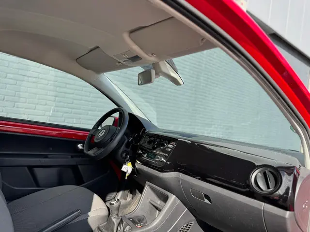 Volkswagen up! 1.0 move up! BlueMotion 2013 Benzine 11
