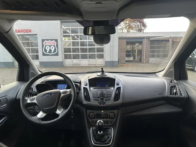 Ford Tourneo Connect Compact 1.0 Trend 2014 Benzine 15