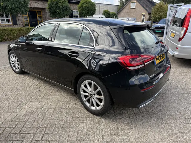 Mercedes-Benz A-Klasse 180 d Launch Edition 2019 Diesel 6
