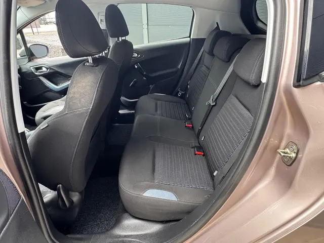 Peugeot 208 1.6 VTi Allure / Nap / Navi / Pdc 2012 Benzine 7