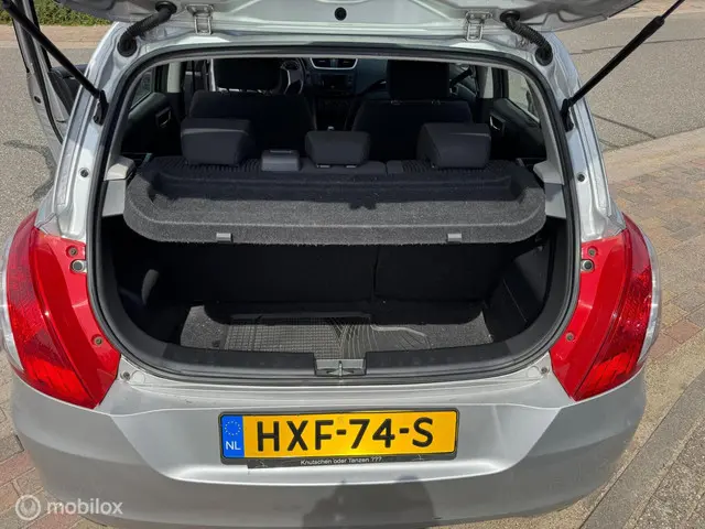 Suzuki Swift 1.2 Bandit EASSS 2012 Benzine 9