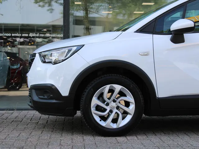 Opel Crossland X 1.2 Online Edition 2017 Benzine 12