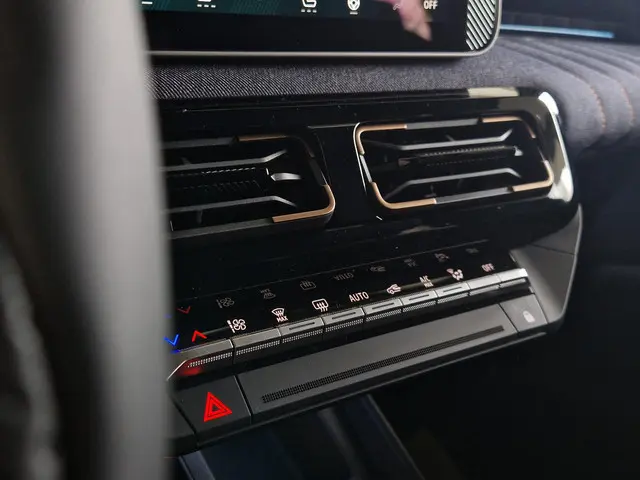 Renault 4 comfort range techno 52 kWh 2026 Elektrisch 21