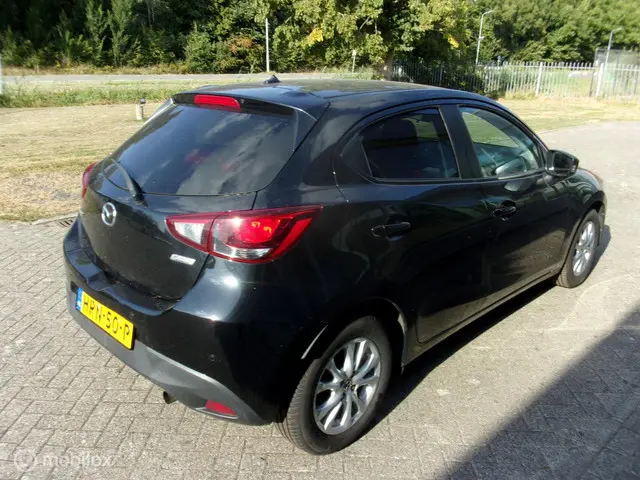 Mazda 2 1.5 Skyactiv-G 2015 Benzine 4