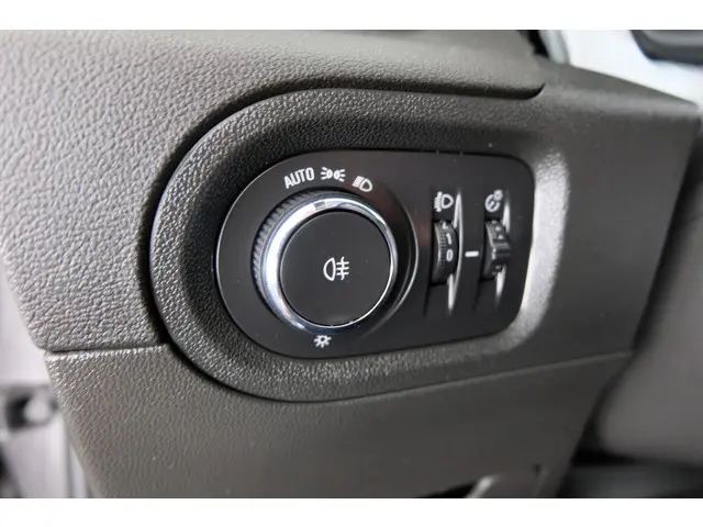 Opel Grandland X 1.2 Turbo 120 Jaar Edition 2019 Benzine 23